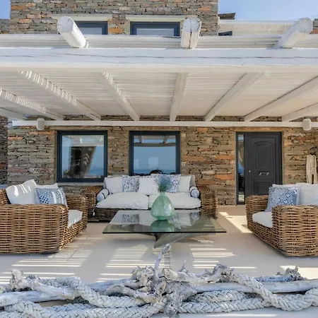 Waterfront With A Swimming Pool, Sea View And Direct Access To The Sea