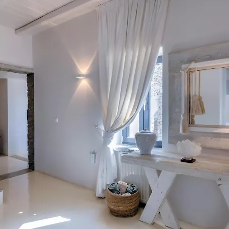 Waterfront With A Swimming Pool, Sea View And Direct Access To The Sea * Melissaki