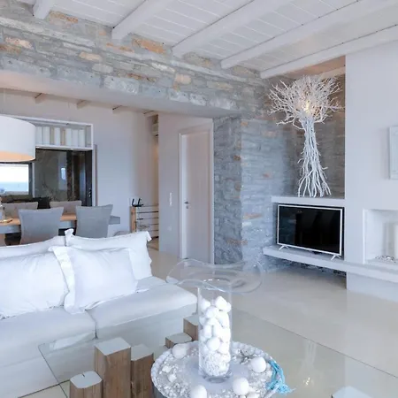 Waterfront With A Swimming Pool, Sea View And Direct Access To The Sea Melissaki